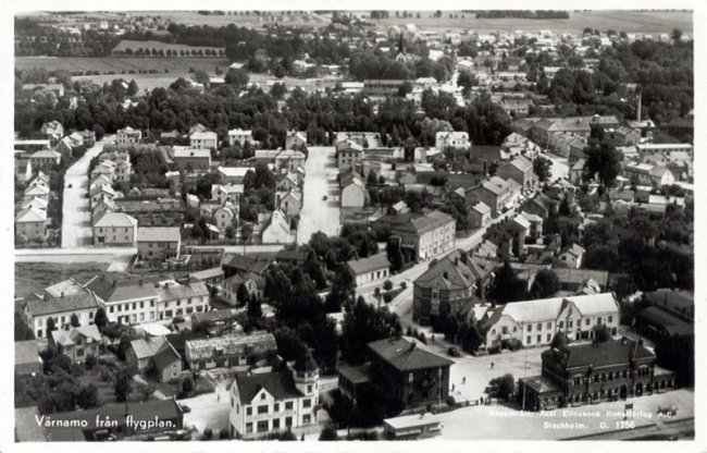 Flygfoto ver centrum av Vrnamo