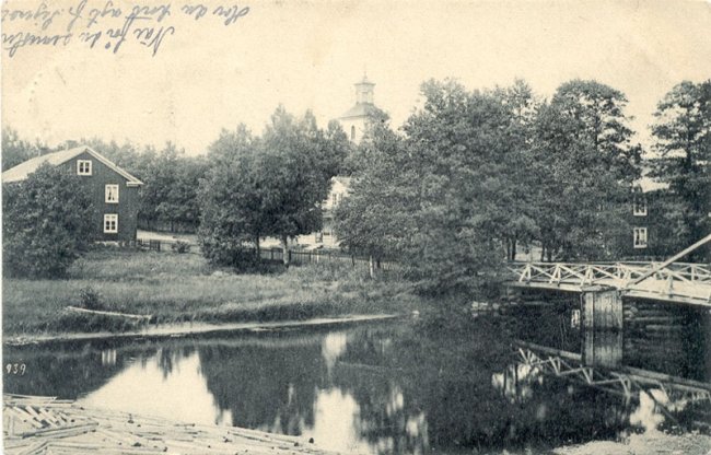 Forsheda (Bron och kyrkan)
