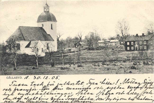 Vy ver Gllaryd med kyrkan