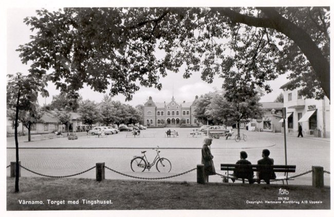 Kyrktorget med Tingshuset