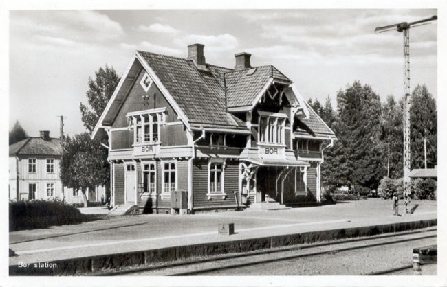 Bor station
