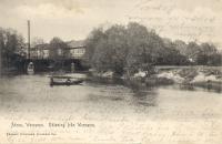 Lagan. (Pinnstolsfabriken i bakgrunden)